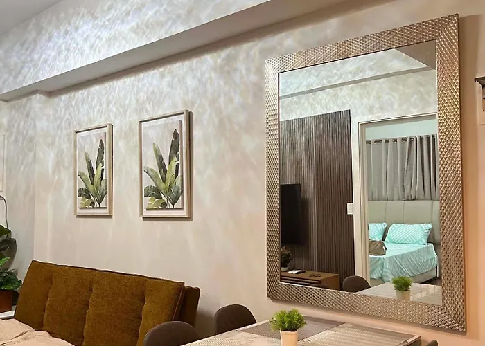 Teresitas Place At Amani Grand Near Mactan Airport ホテル 4*